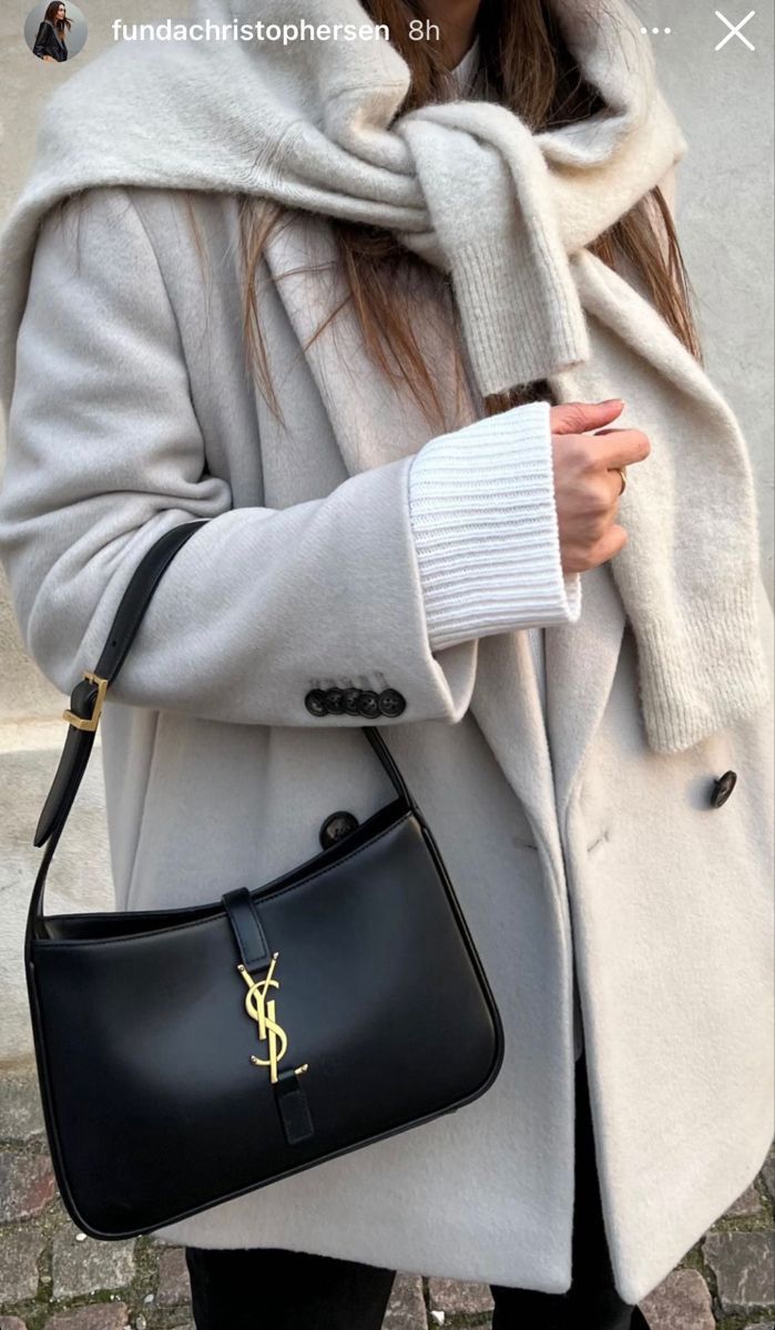 Saint Laurent Le 5 à 7