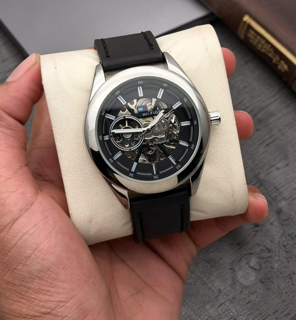 TOMI HILFIGER