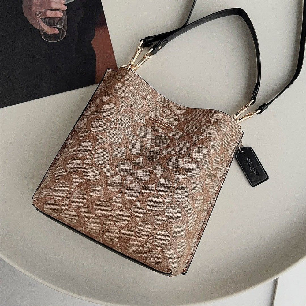 Coach Mollie Bucket Bag 22