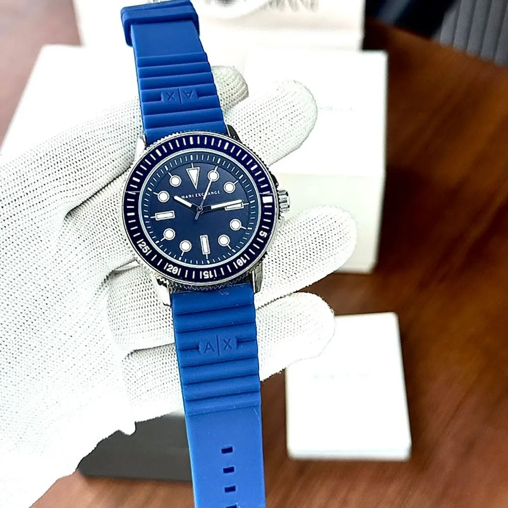 Buy Luxurious Armani Watch For Men — zoomed view