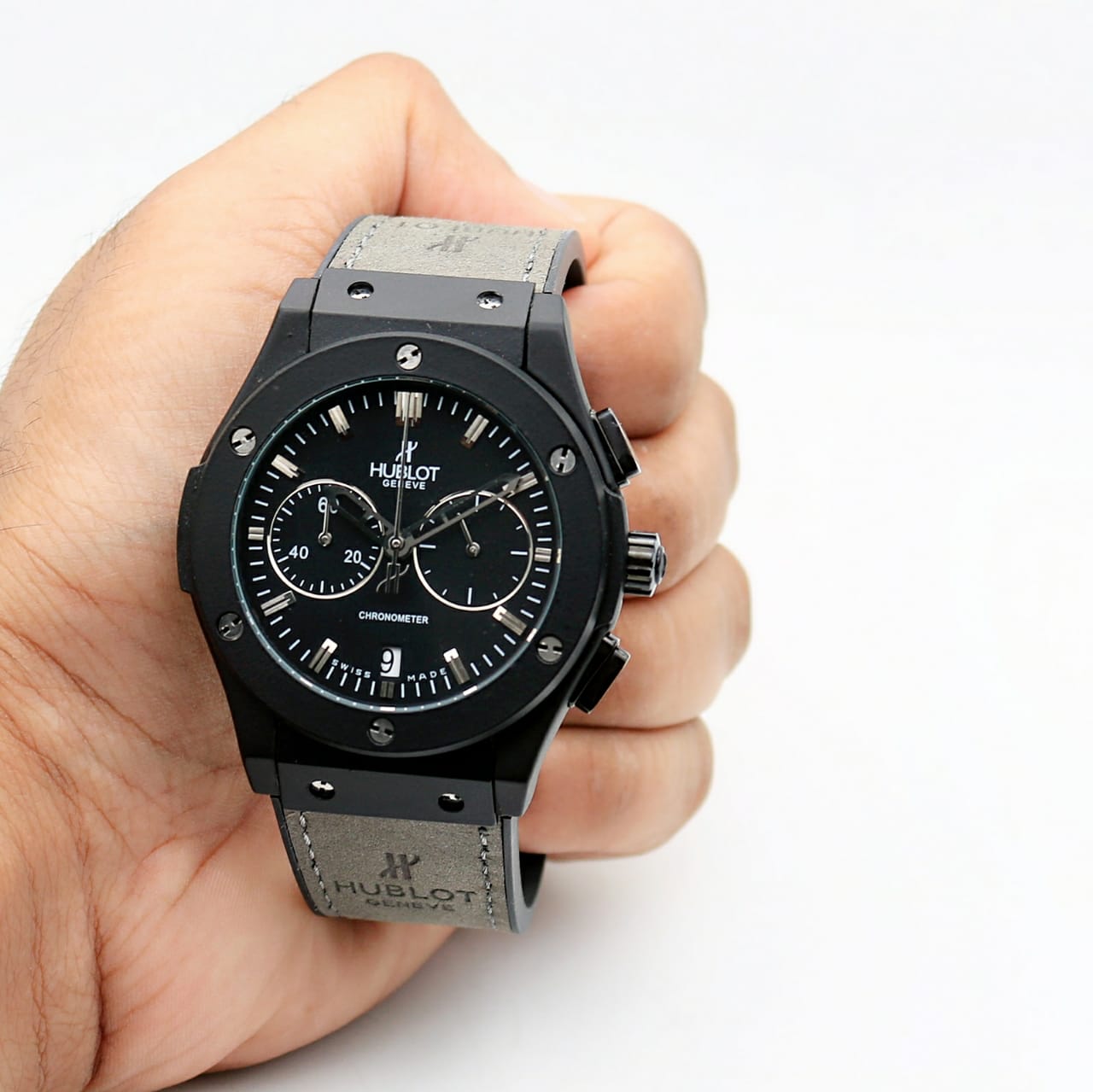 Hublot Big Bang Classic Fusion Grey Watch — zoomed view