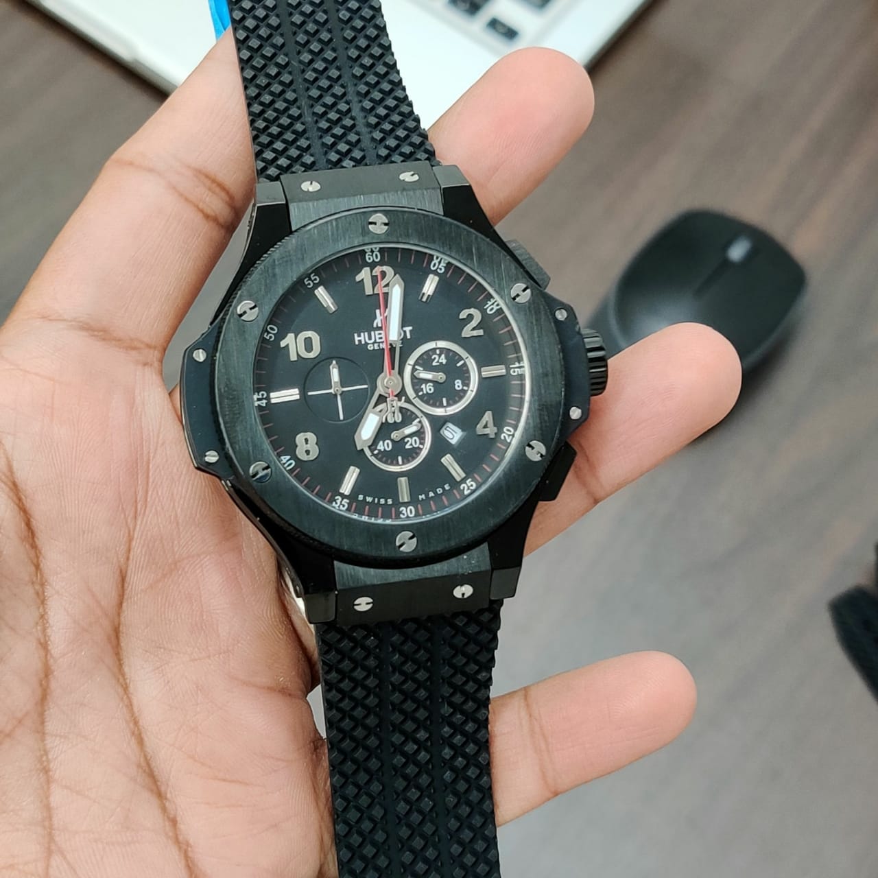 Hublot Big Bang Black Watch — zoomed view