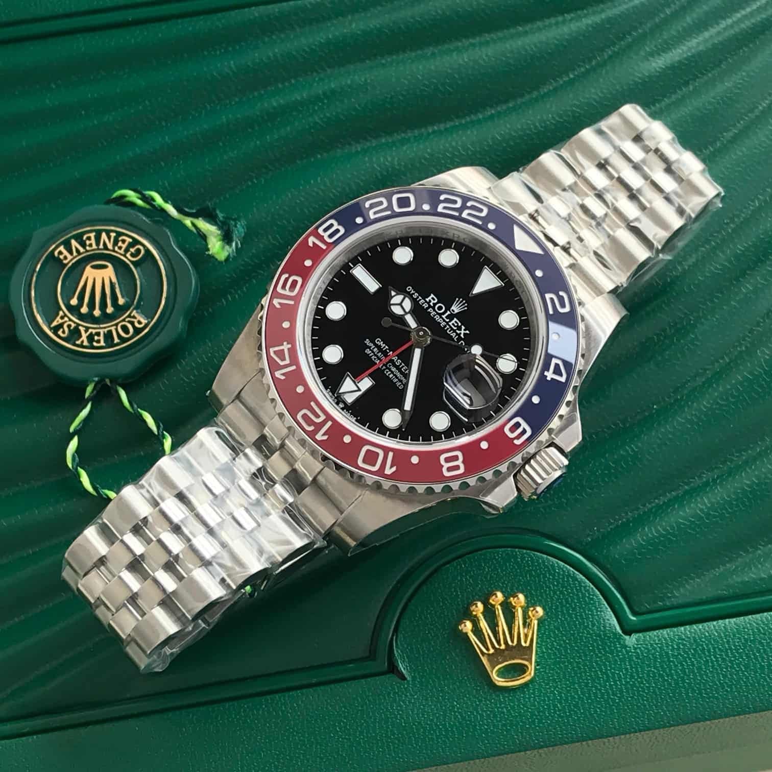 Rolex GMT Master || Pepsi Edition Swiss ETA Automatic Mens Watch — zoomed view