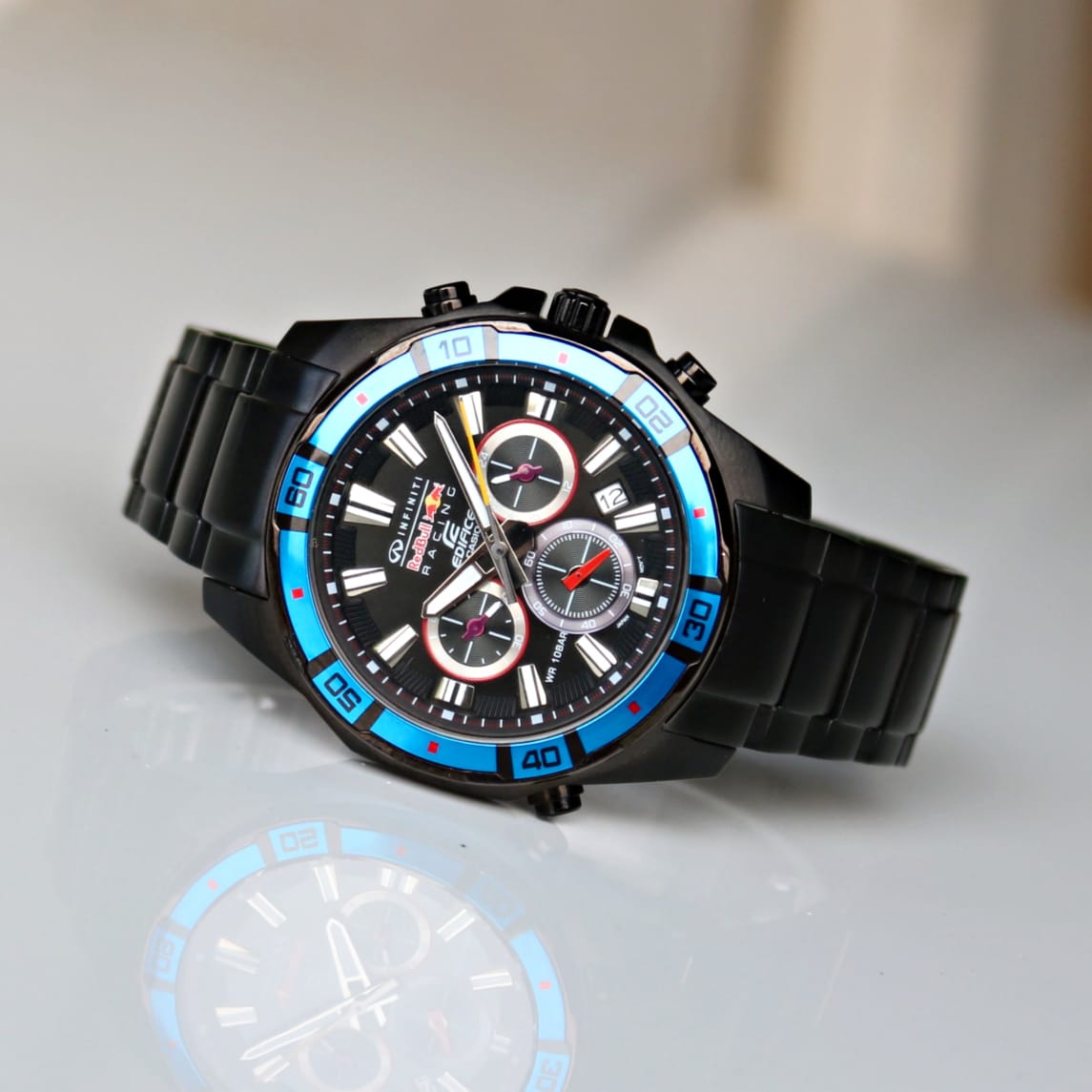 casio edifice Infiniti red bull Racing watch limited edition- Mint Condition — zoomed view