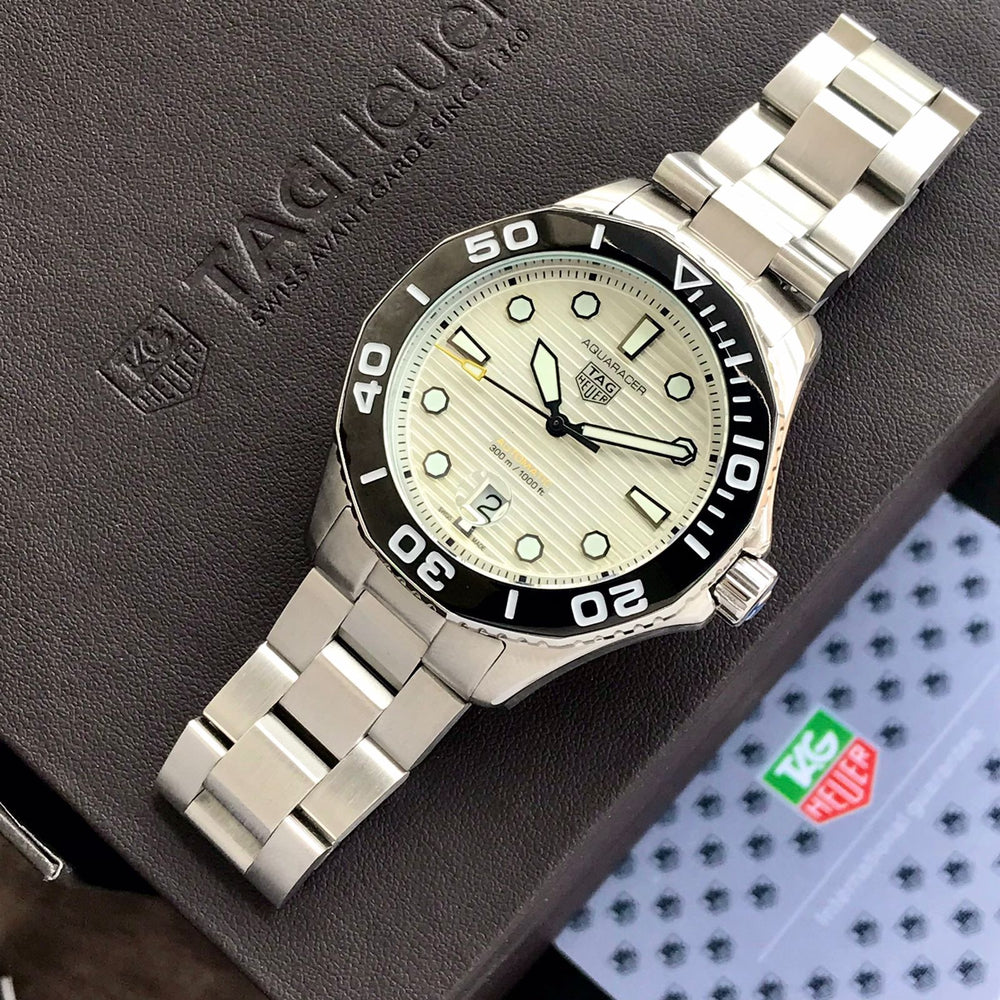 TAG Heuer Carerra AQUARACER White Dial Special Edition Re-Imagines Automatic Mens Watch