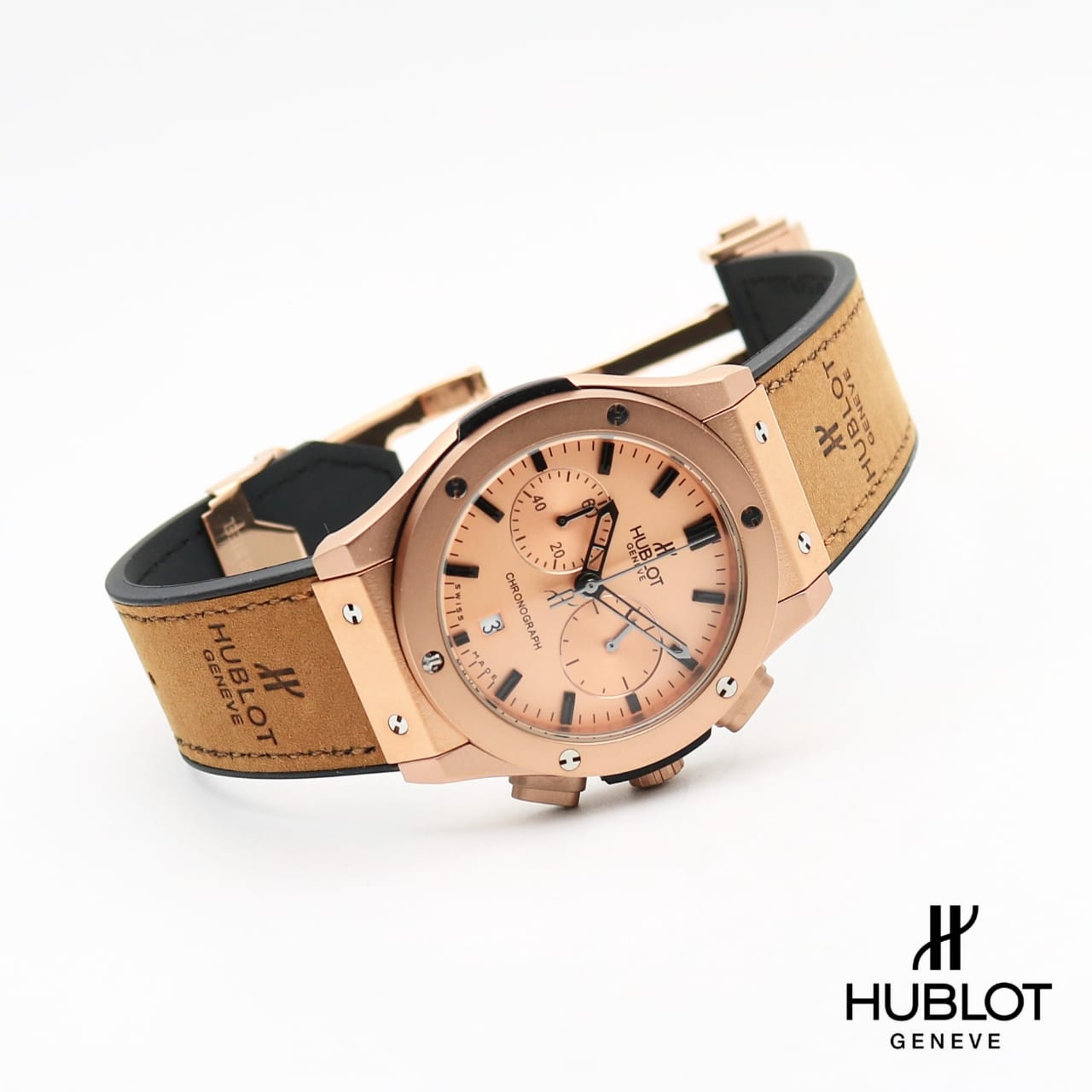 Hublot mens watches in India high quality for men with date function on dial — zoomed view