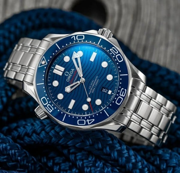 Men's Omega Watch Seamaster Diver 300M (CS213) - Automatic — zoomed view