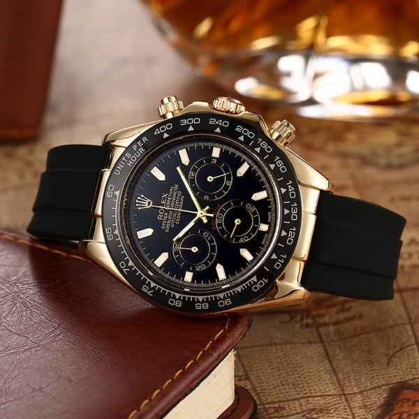 Men's Rolex Oyster Perpetual Watch — zoomed view