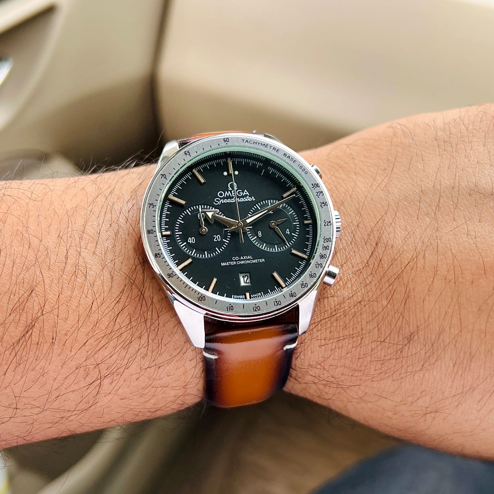 Omega Premium SpeedMaster Detailed with Perfection — zoomed view